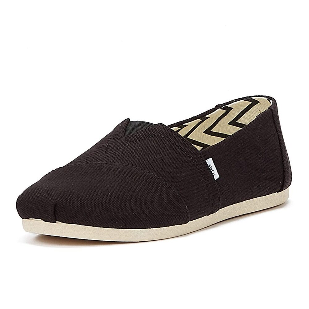 TOMS Women's Canvas Slip-On,Black,8 M